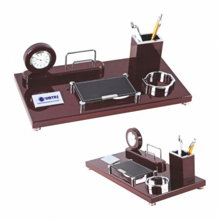 1726 – Lüks Ahşap Masa Seti